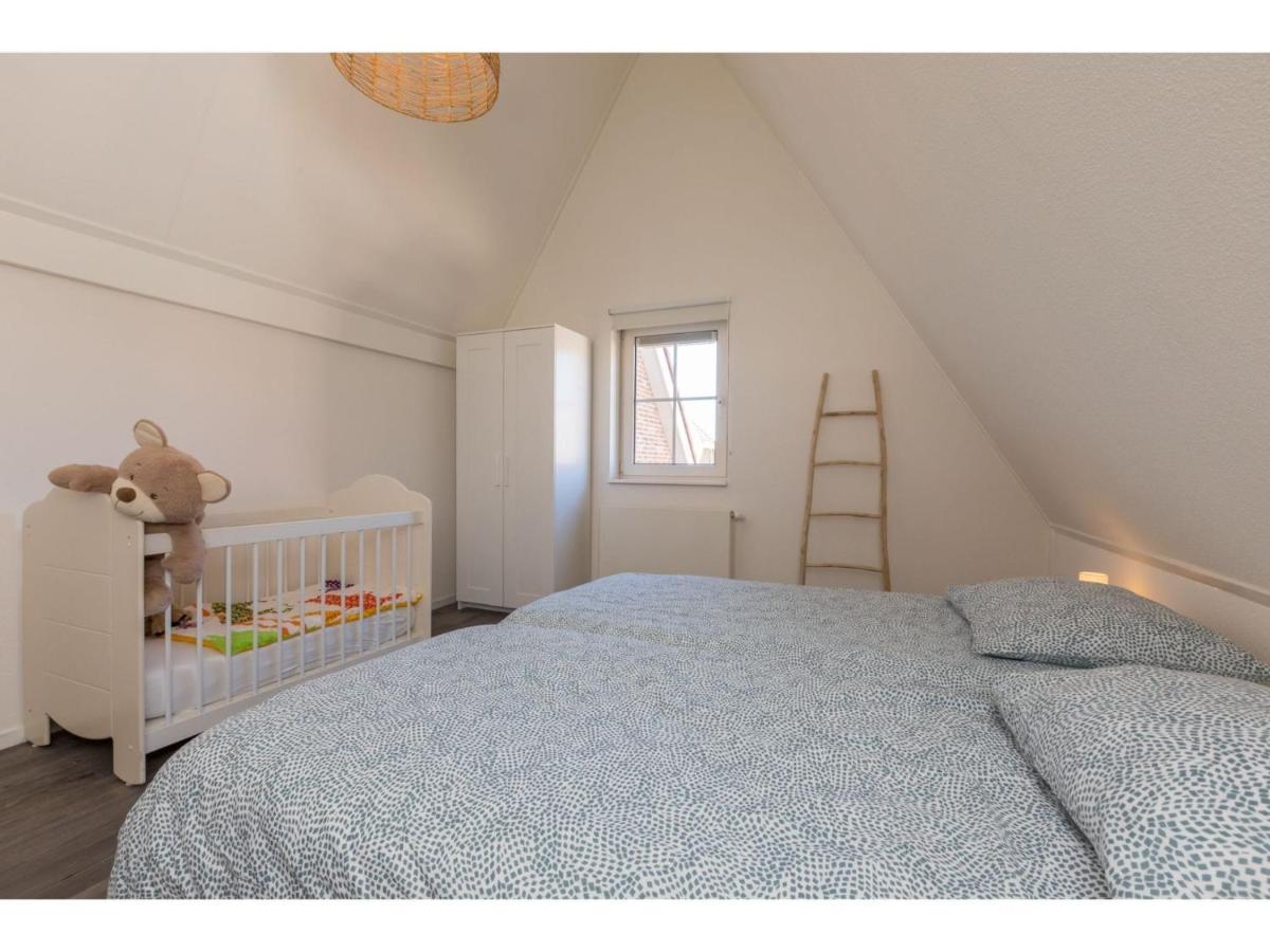 Quietly Located House Within Walking Distance Of The Beach Domburg Exterior photo